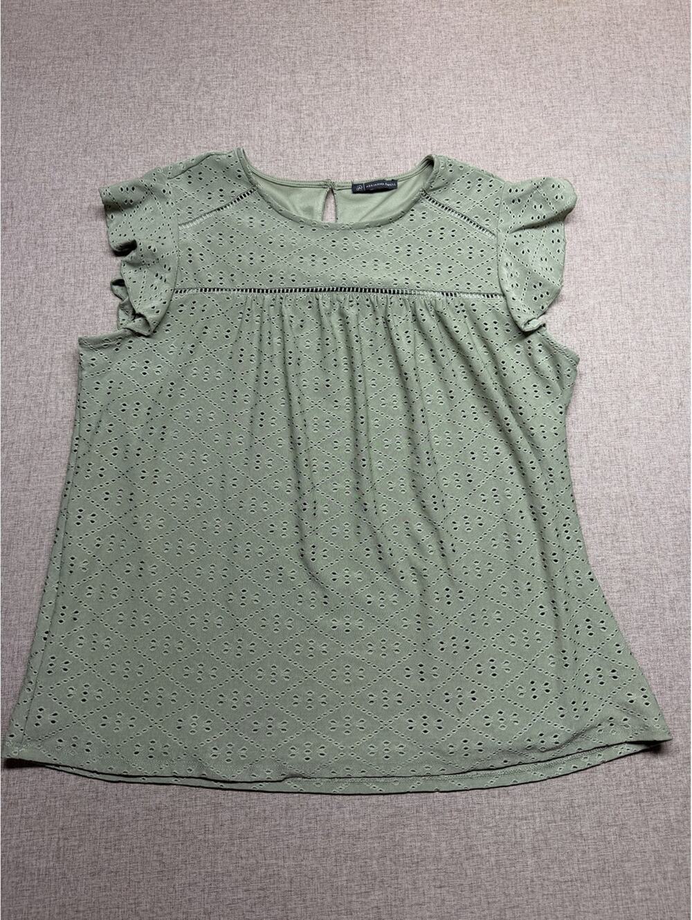 Adrianna Papell Olive Green Eyelet Flutter Sleeve Blouse Size Medium